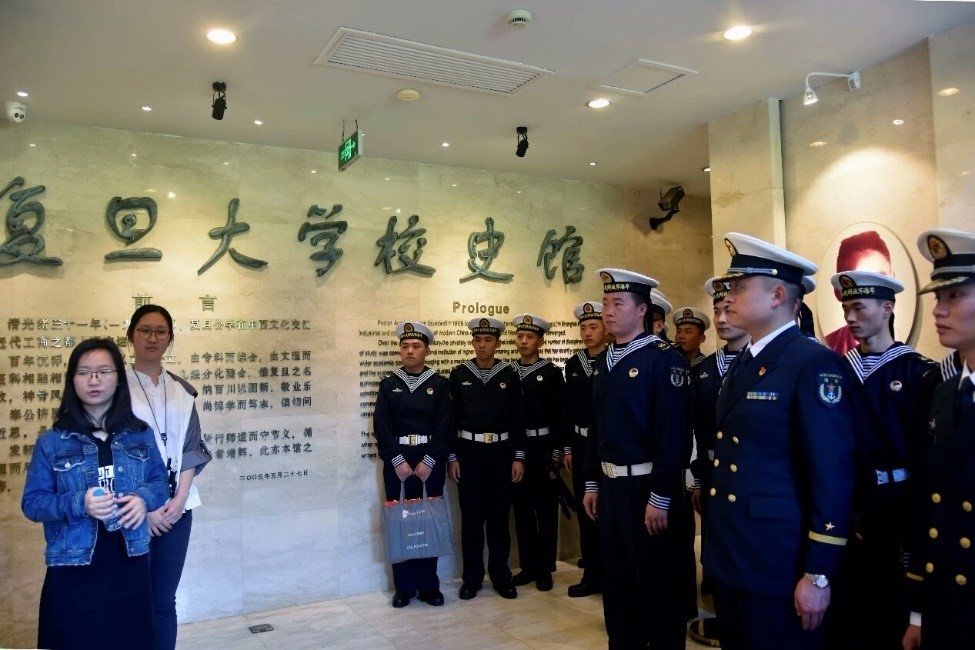 參觀校史館